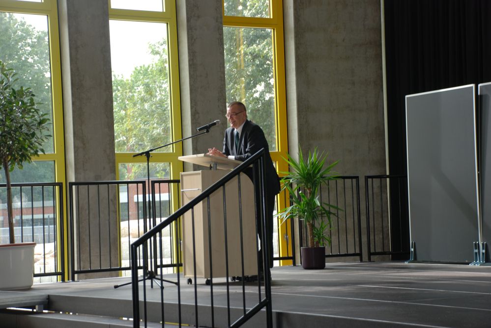 Eroeffnungsfeier_Schulzentrum_2