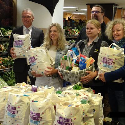 Spenden�bergabe Wentorf ist fairr�ckt 2020